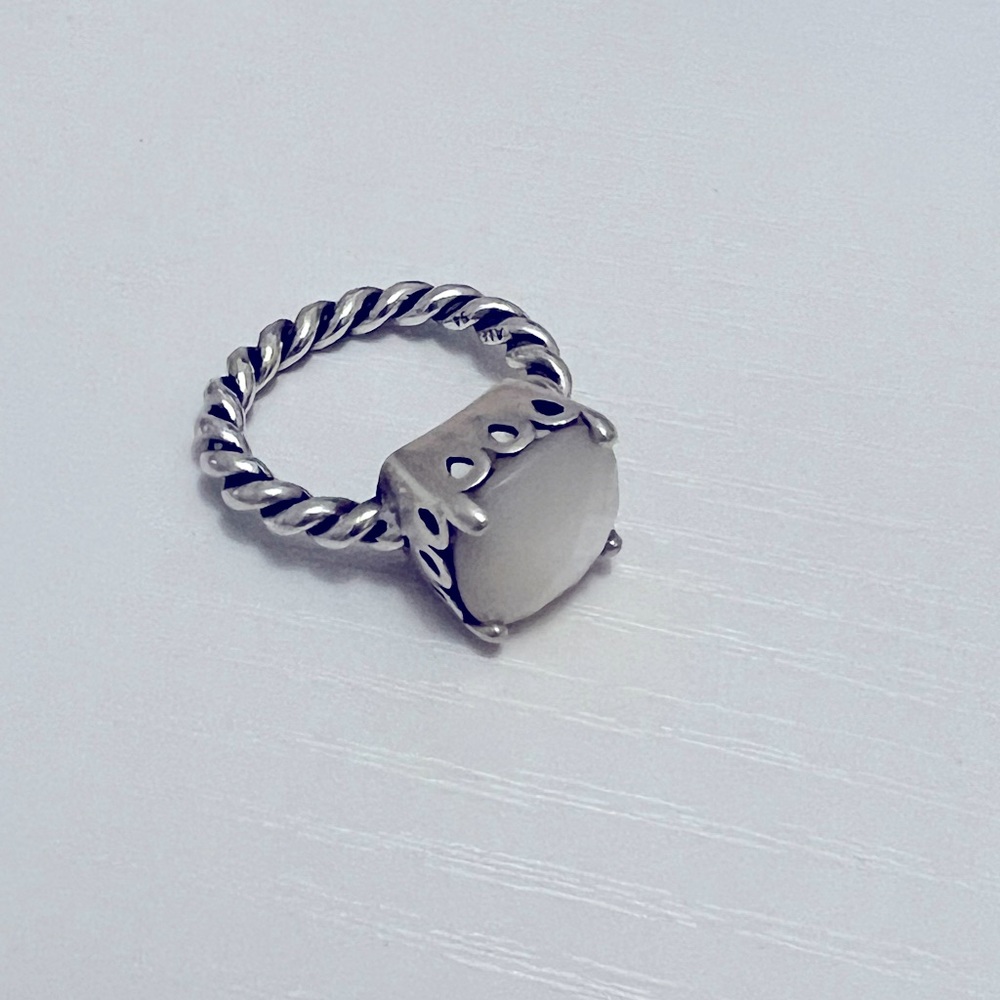 Pandora mother of pearl twisted ring